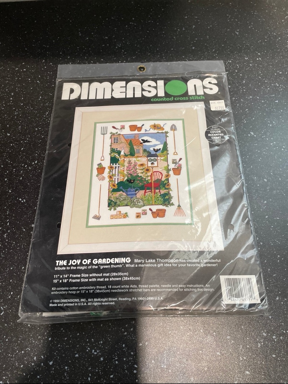 Dimensions brand new vintage 1994 joy of gardening Crosstitch shit